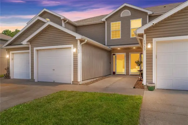1533 SW Shelby Court, Lee's Summit, MO 64081