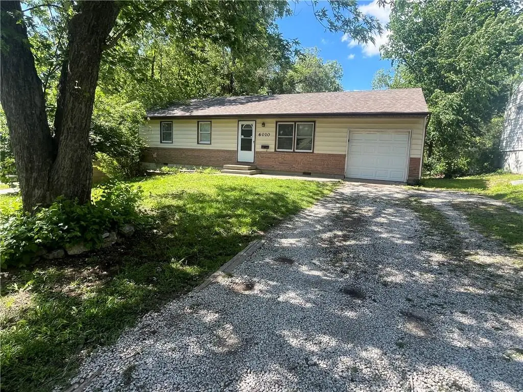6010 E 149th Street, Grandview, MO 64030 - #1