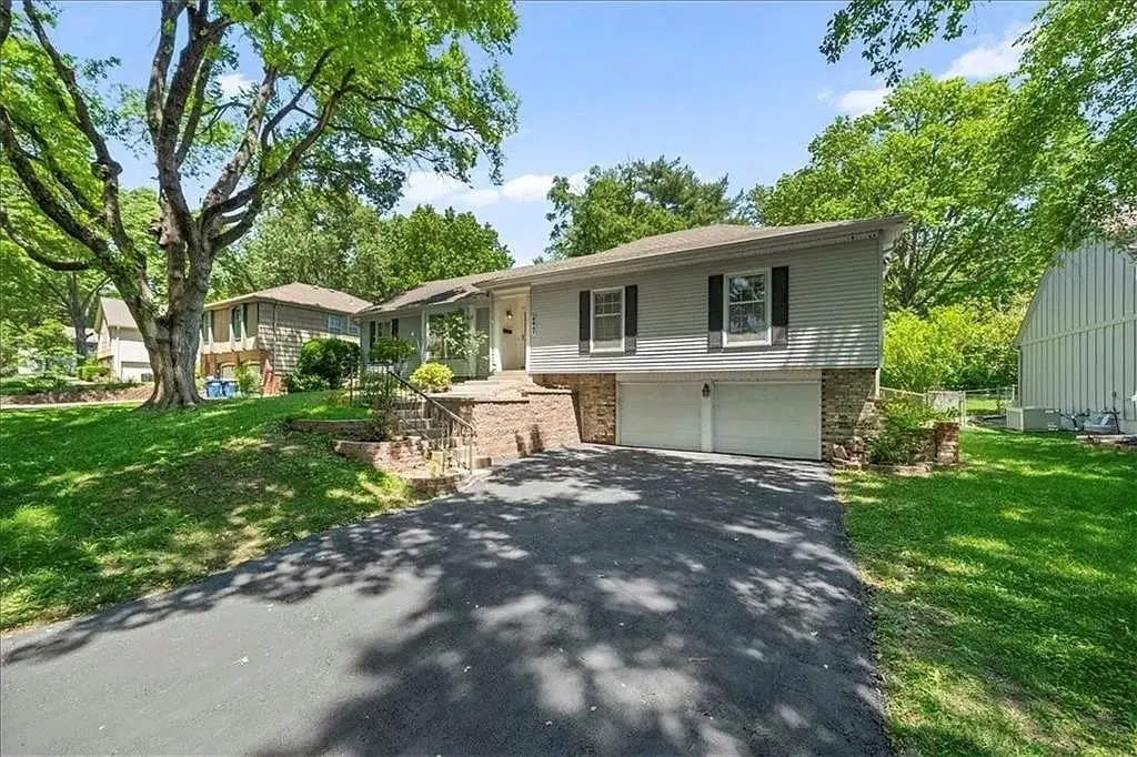 9947 Ballentine Street, Overland Park, KS 66214 - #1