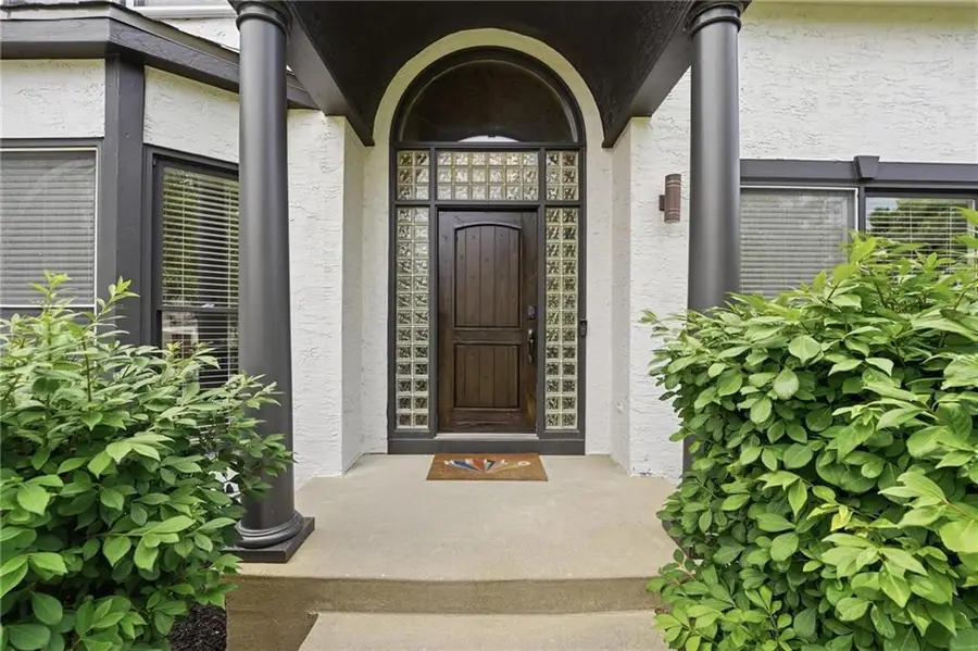 13206 Noland Street, Overland Park, KS 66213 - #3