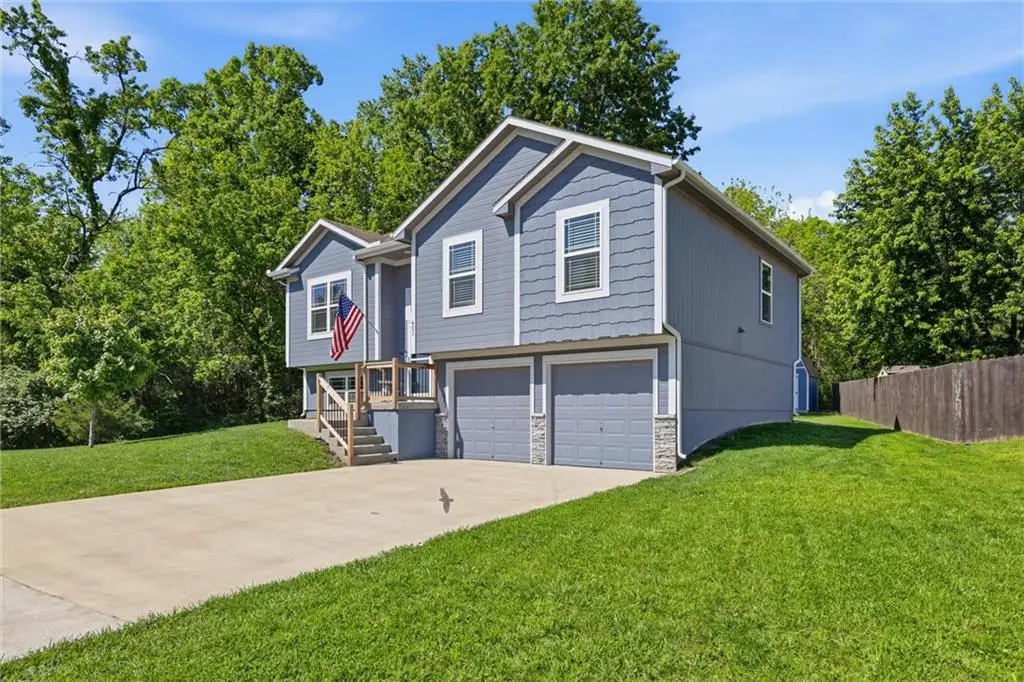 403 Timbercreek Drive, Belton, MO 64012 - #1
