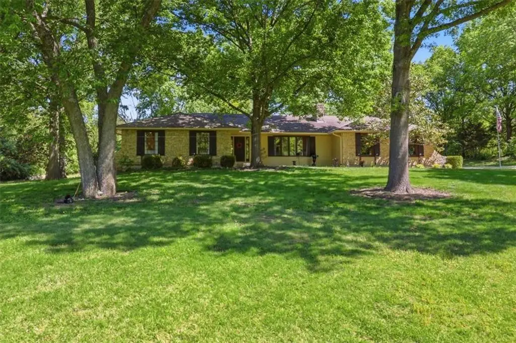 3200 Robinson Pike Road, Grandview, MO 64030 - #1