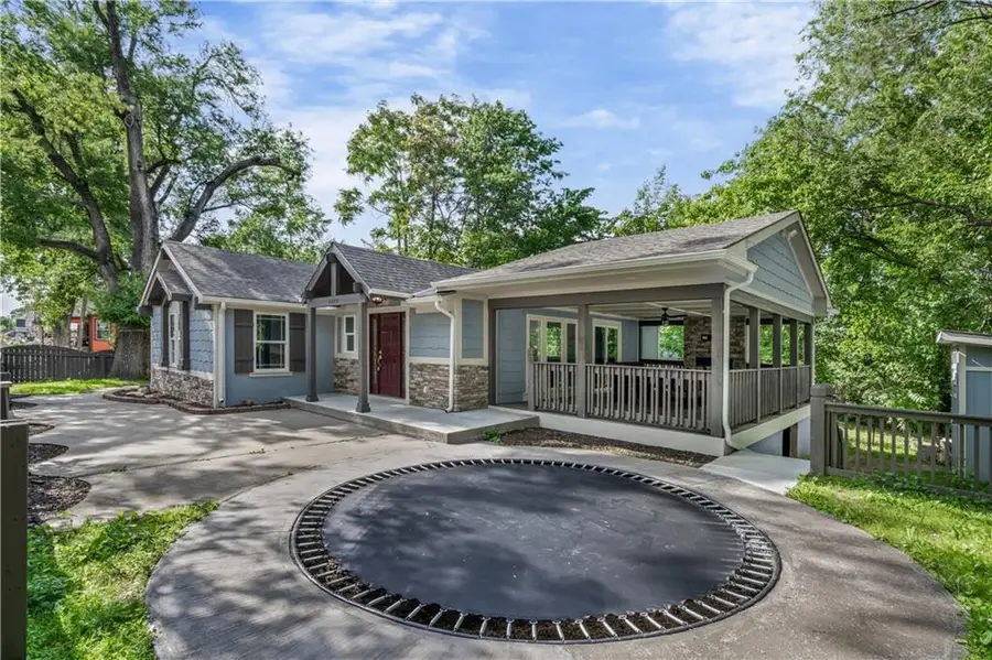 6000 E 10th Street, Kansas City, MO 64126 - #2