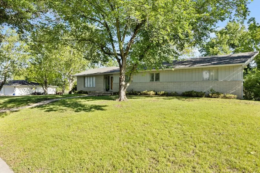 733 Fairway Lane, Fort Scott, KS 66701 - #2