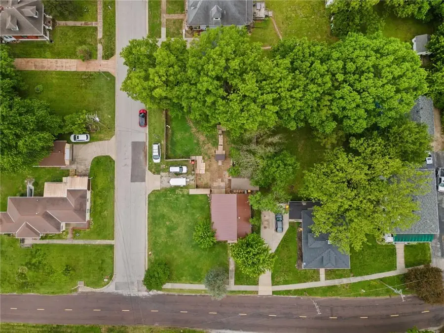 904 St Louis Avenue, Excelsior Springs, MO 64024 - #3