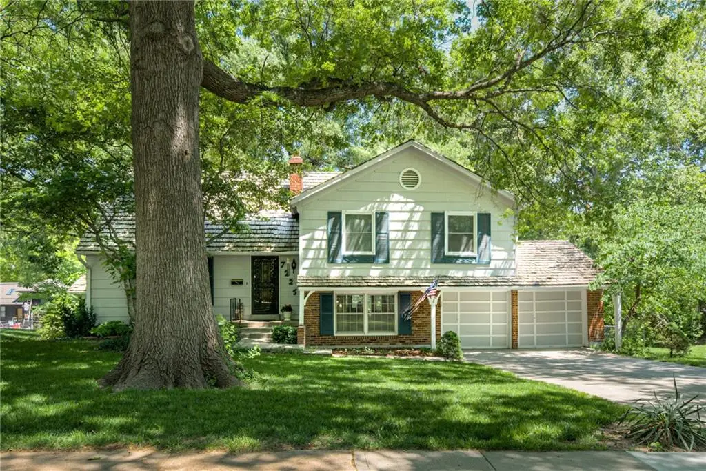 7225 Booth Street, Prairie Village, KS 66208 - #1
