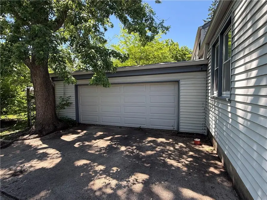 6701 W 77th Terrace, Overland Park, KS 66204 - #2