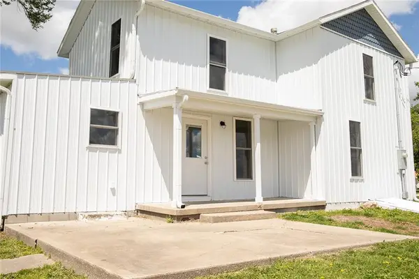 302 Little Brick Road, Cameron, MO 64429