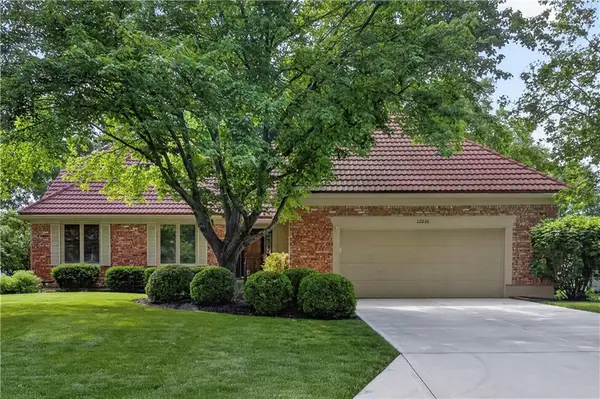 12216 Juniper Street, Overland Park, KS 66209