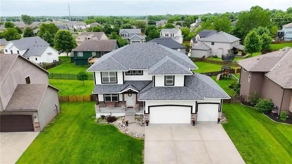 1305 NE 107th Street, Kansas City, MO 64155 - #1