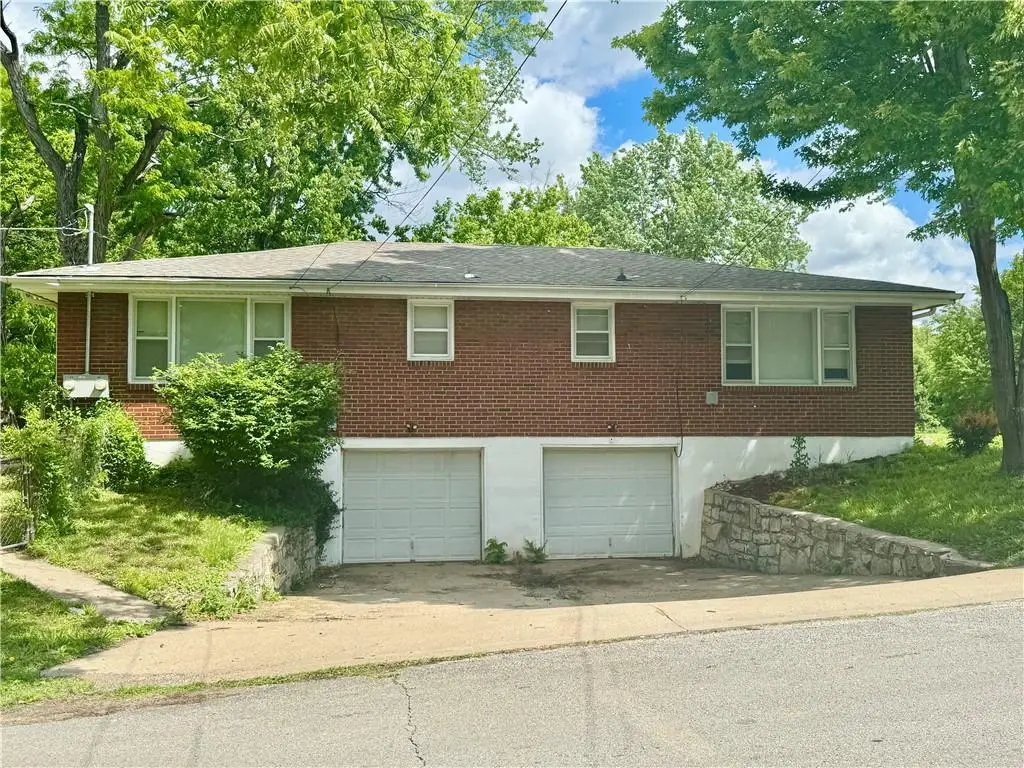 11122 E 20th Street, Independence, MO 64052 - #1