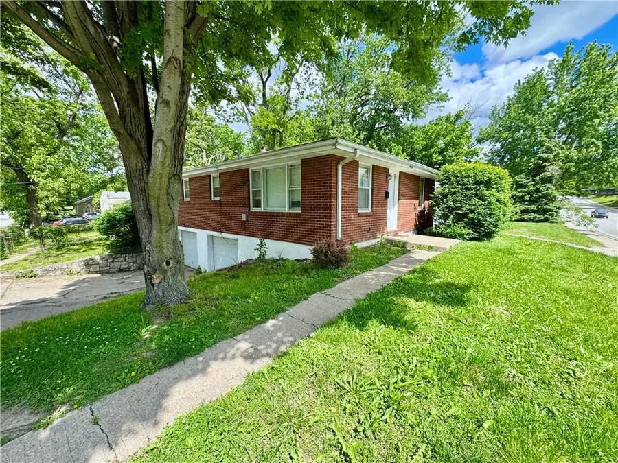 11122 E 20th Street, Independence, MO 64052 - #2