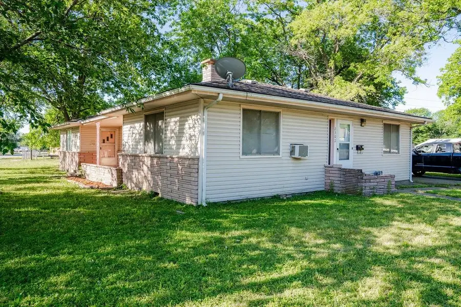 2302 Crawford Avenue, Parsons, KS 67357 - #3