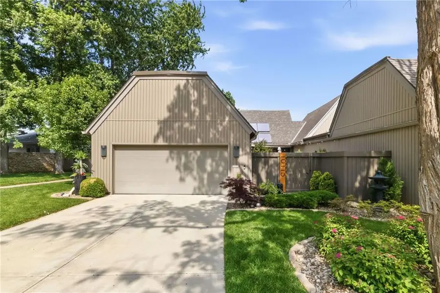 10115 Lowell Avenue, Overland Park, KS 66212 - #2