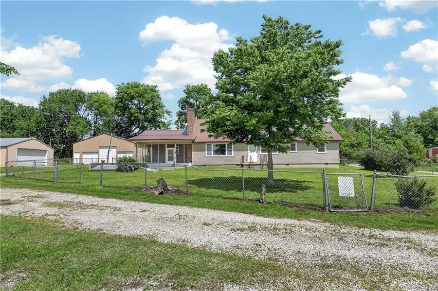 10784 70th Street, Chetopa, KS 67336 - #2