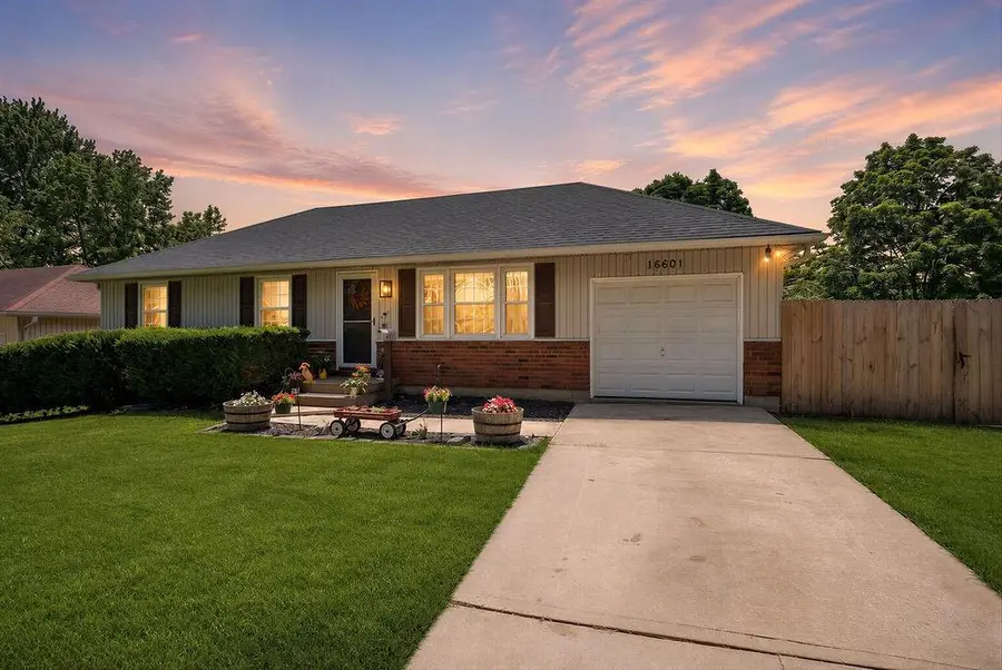 16601 E 41st Street S, Independence, MO 64055 - #2