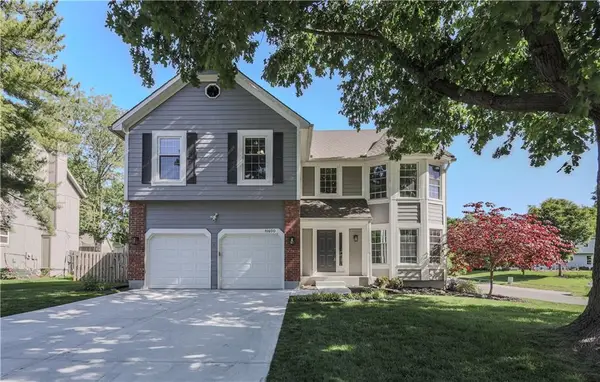 11600 W 117th Terrace, Overland Park, KS 66210