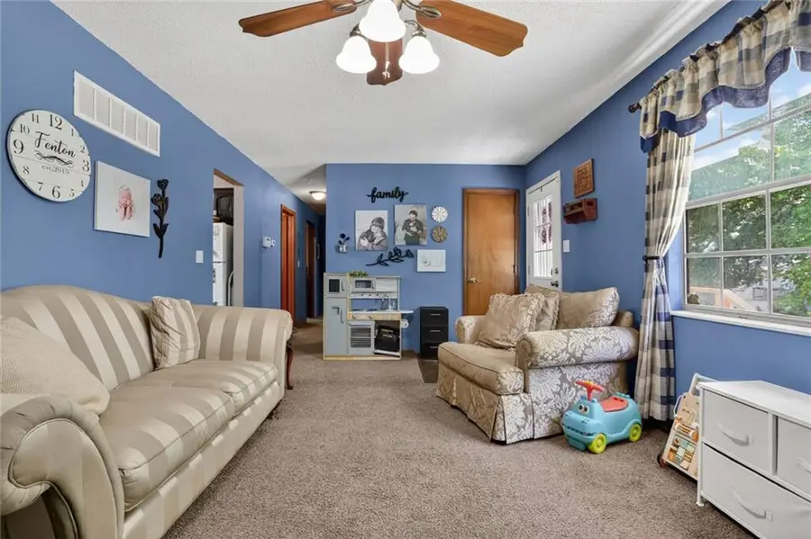 216 SW 21st Street, Oak Grove, MO 64075 - #2
