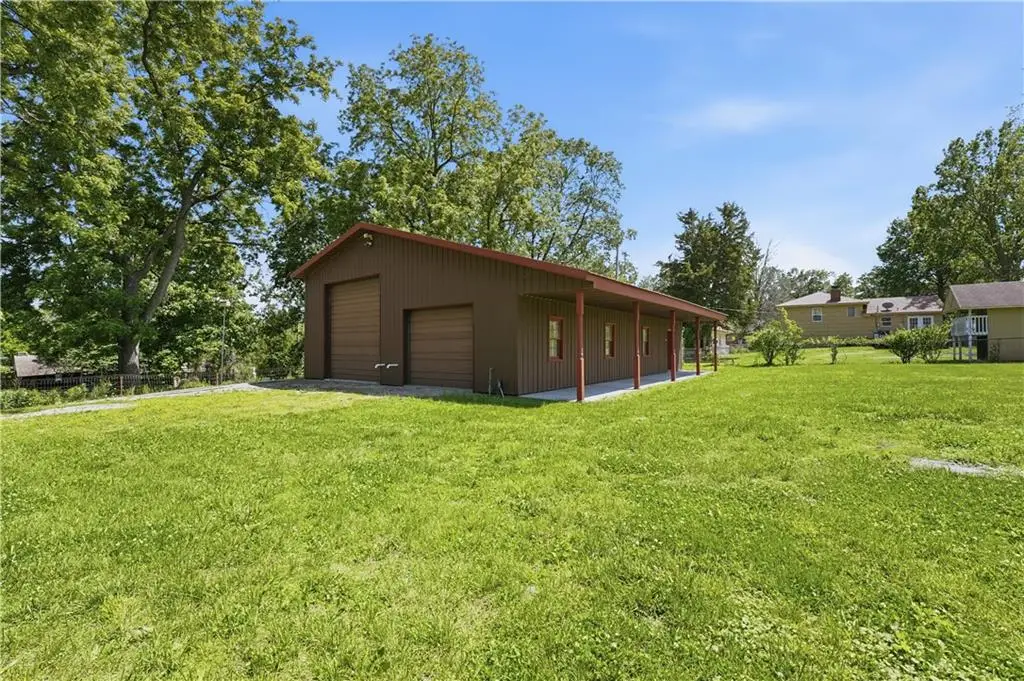 3101 Blue Ridge Boulevard, Independence, MO 64052 - #1
