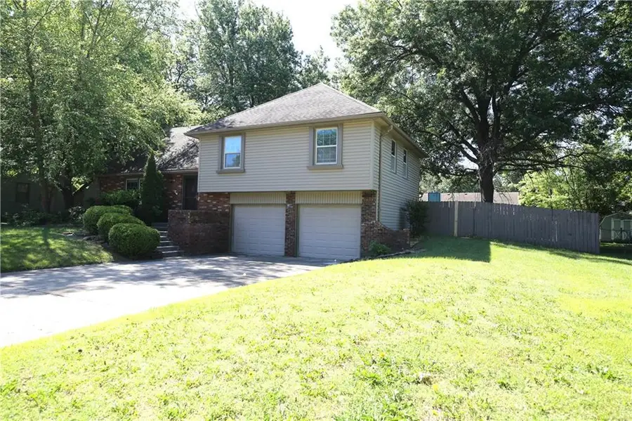 1908 Countryside Drive, Pittsburg, KS 66762 - #2