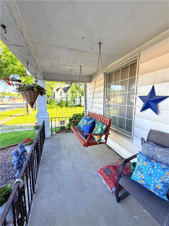 412 S Main Street, Brookfield, MO 64628 - #3