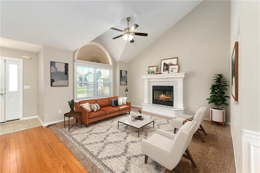 11915 N Holmes Court, Kansas City, MO 64155 - #2