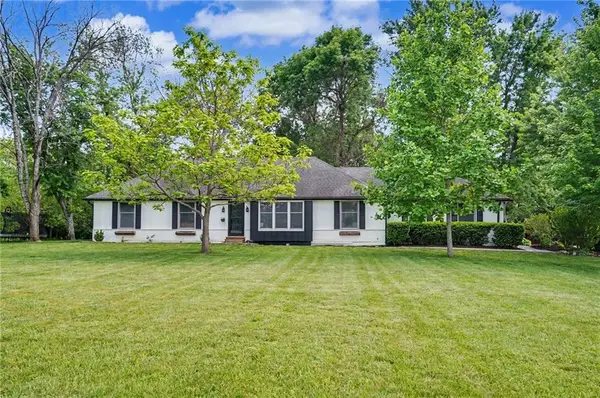 1769 N 300 Road, Baldwin City, KS 66006