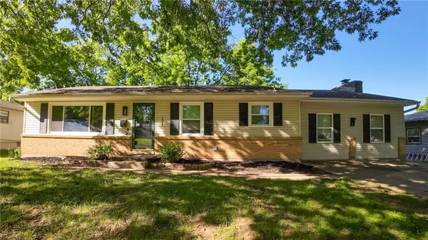 1512 NW B Street, Blue Springs, MO 64015