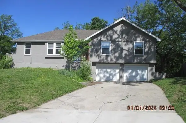 1005 SW 23rd Street, Blue Springs, MO 64015