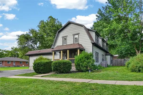 421 3rd Street, Belton, MO 64012