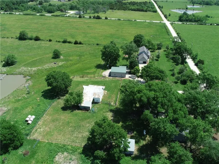 10510 W 327th Street, Paola, KS 66071 - #3
