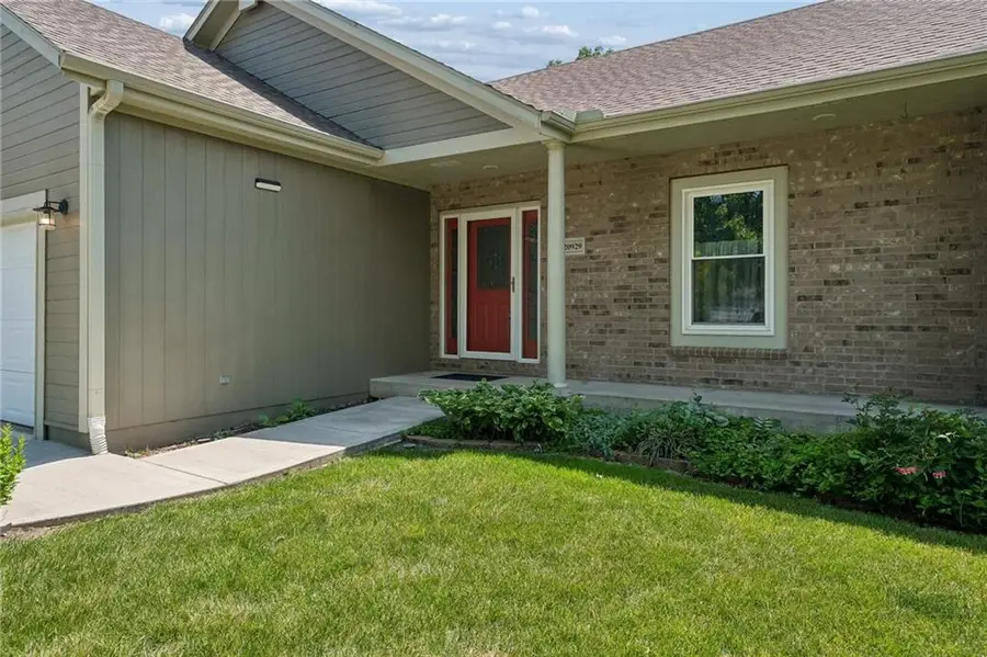 20929 Maple Terrace, Spring Hill, KS 66083 - #2