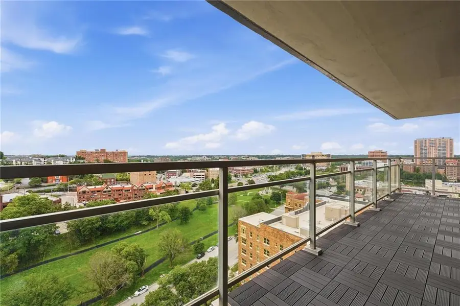 4545 Wornall Road Unit #1104 N/a, Kansas City, MO 64111 - #2