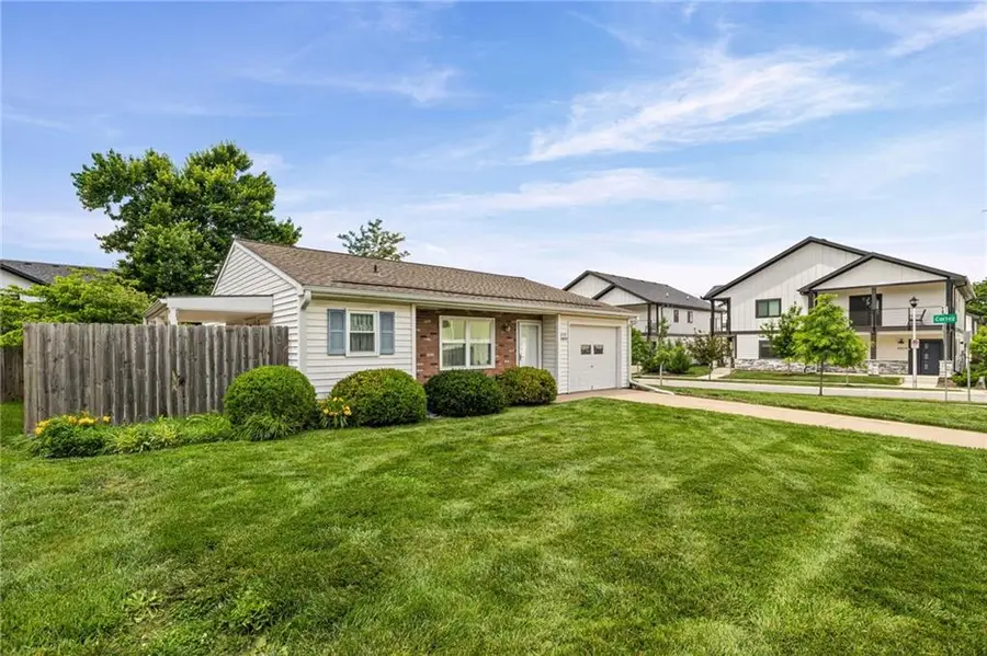 8820 Farley Street, Overland Park, KS 66212 - #2