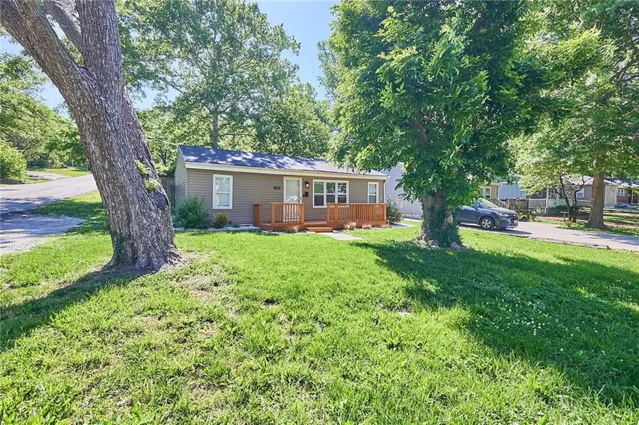 9125 Mcgee Street, Kansas City, MO 64114 - #2