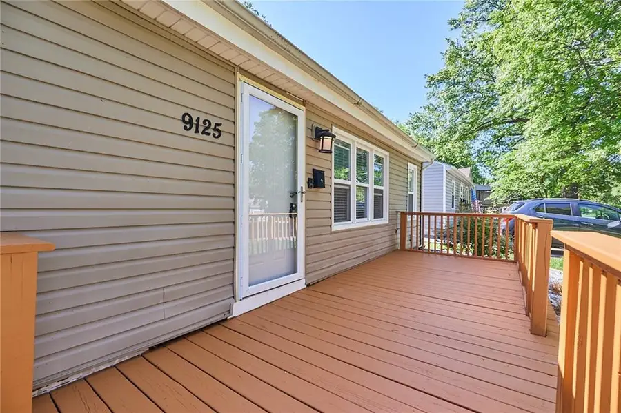 9125 Mcgee Street, Kansas City, MO 64114 - #3