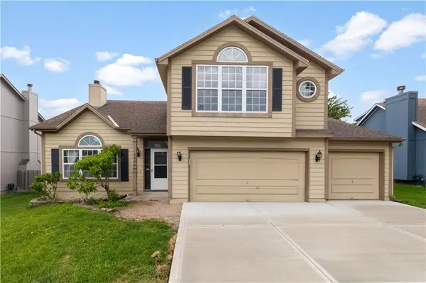 1544 SE 11th Street, Lee's Summit, MO 64081
