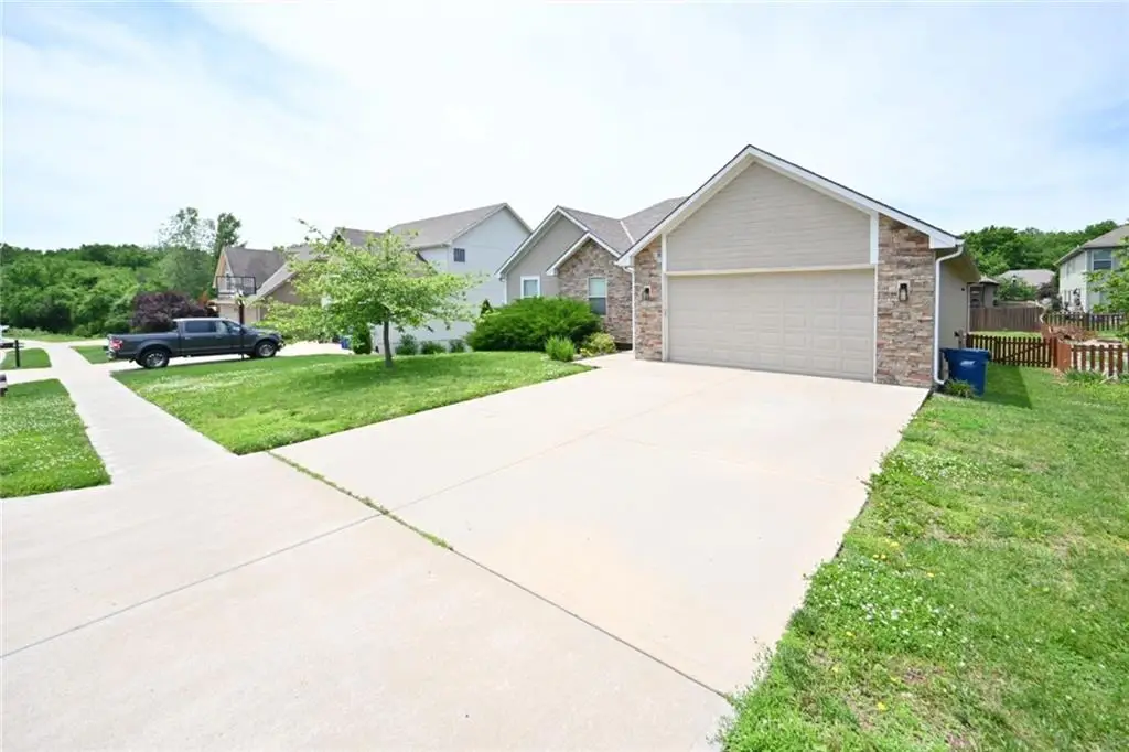 15865 NW Morgan Street, Platte City, MO 64079 - #1