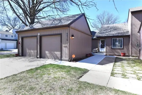 6616 Bradshaw Street, Shawnee, KS 66216