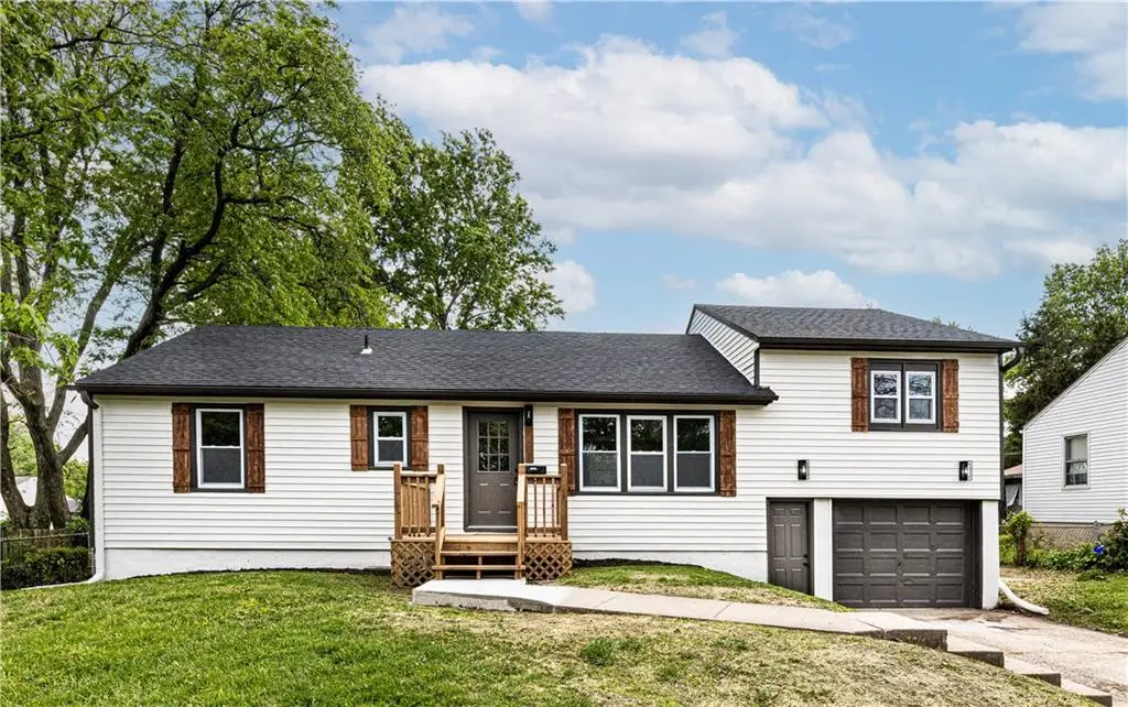 1401 67th Place, Kansas City, MO 64118 - #1
