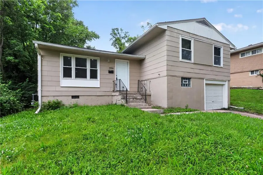 3900 E 47th Terrace, Kansas City, MO 64130 - #2