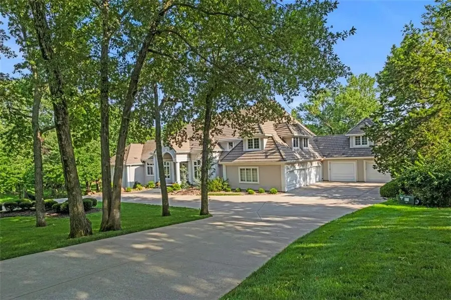 425 NE Saint Andrews Circle, Lees Summit, MO 64064 - #2