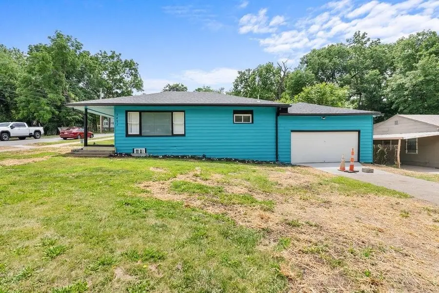 3421 E 55th Street, Kansas City, MO 64130 - #3