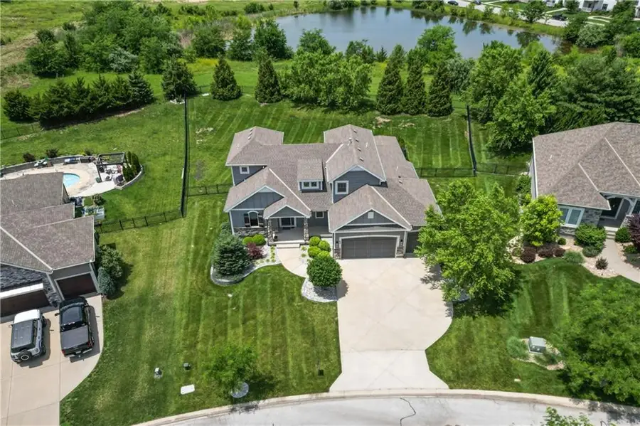 194 SW Roosevelt Ridge, Lees Summit, MO 64081 - #2