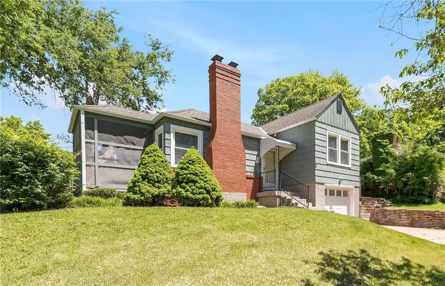 614 NE Woodlawn Street, Kansas City, MO 64116 - #3