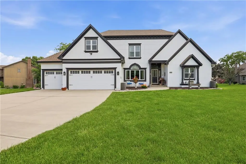 4215 SE Paddock Drive, Lees Summit, MO 64082 - #1