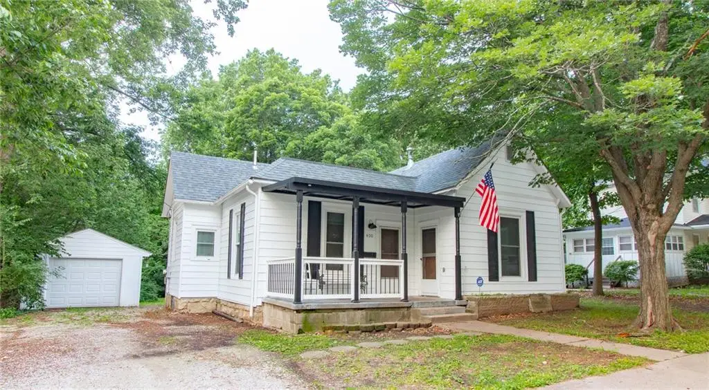 400 E Market Street, Warrensburg, MO 64093 - #1