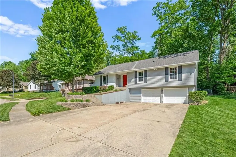 725 Laurel Avenue, Liberty, MO 64068 - #2