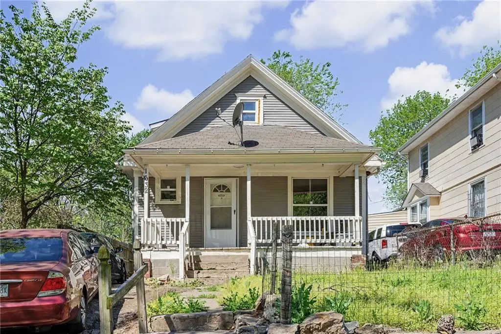 1632 Topping Avenue, Kansas City, MO 64126 - #1