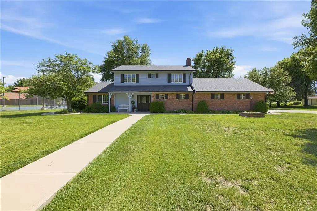 308 Canary Lane, Iola, KS 66749 - #1